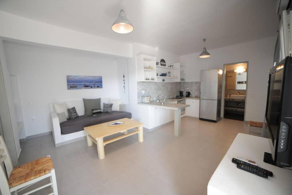 Apartament Mariannas House Nausa Zewnętrze zdjęcie