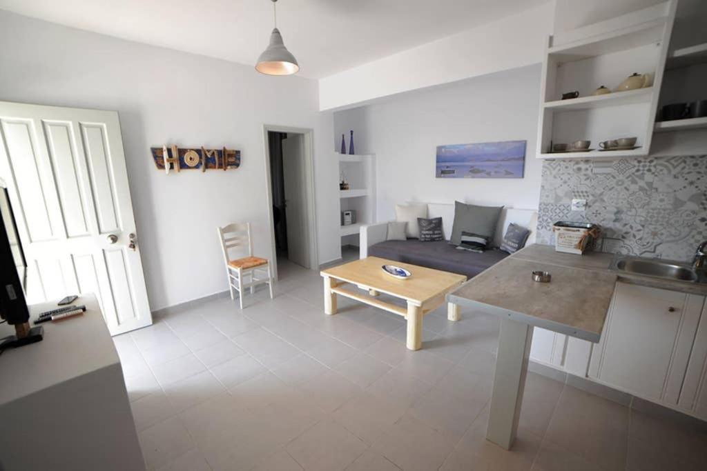Apartament Mariannas House Nausa Zewnętrze zdjęcie